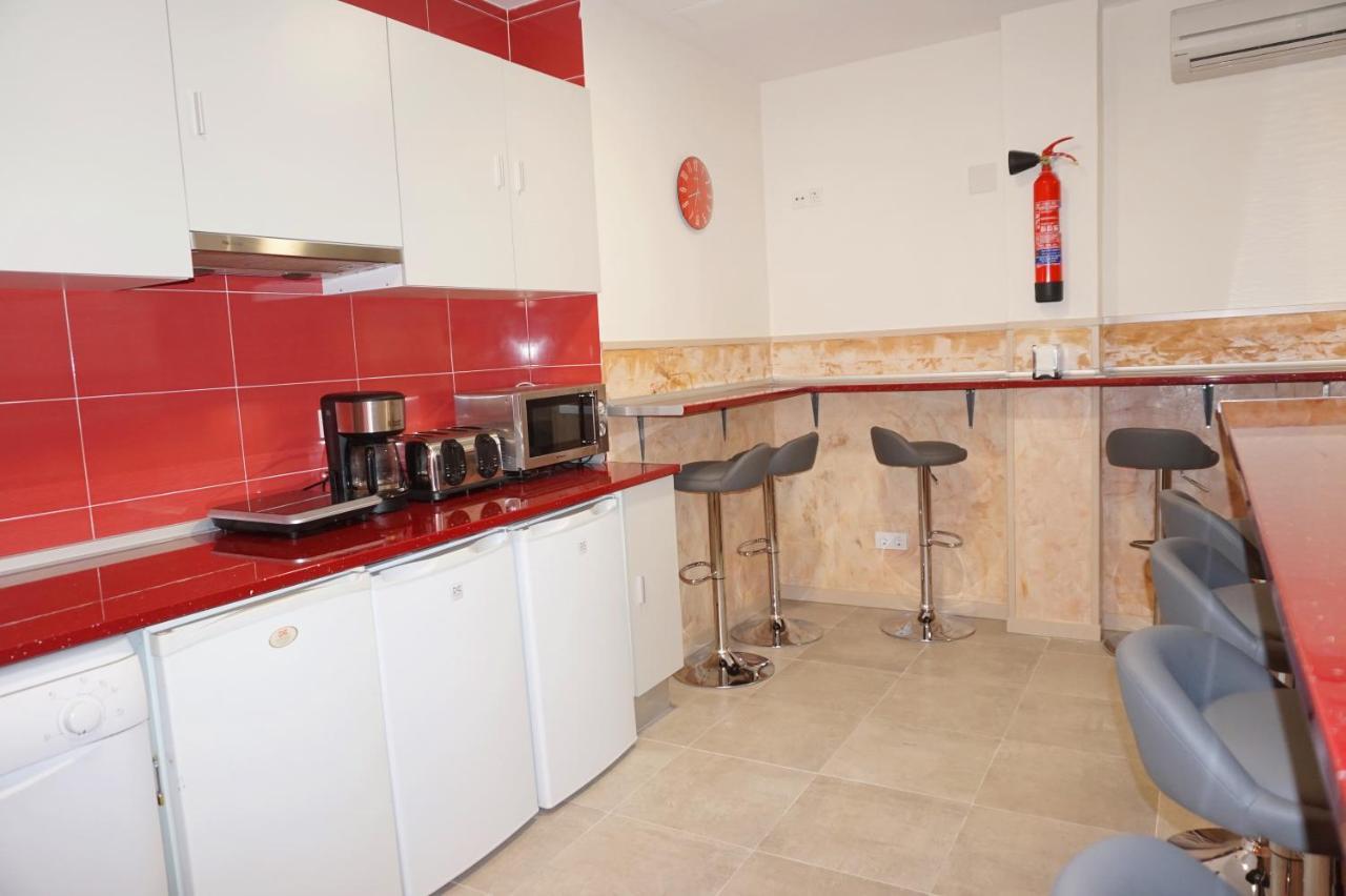 Hostel MuchoMadryt Zewnętrze zdjęcie