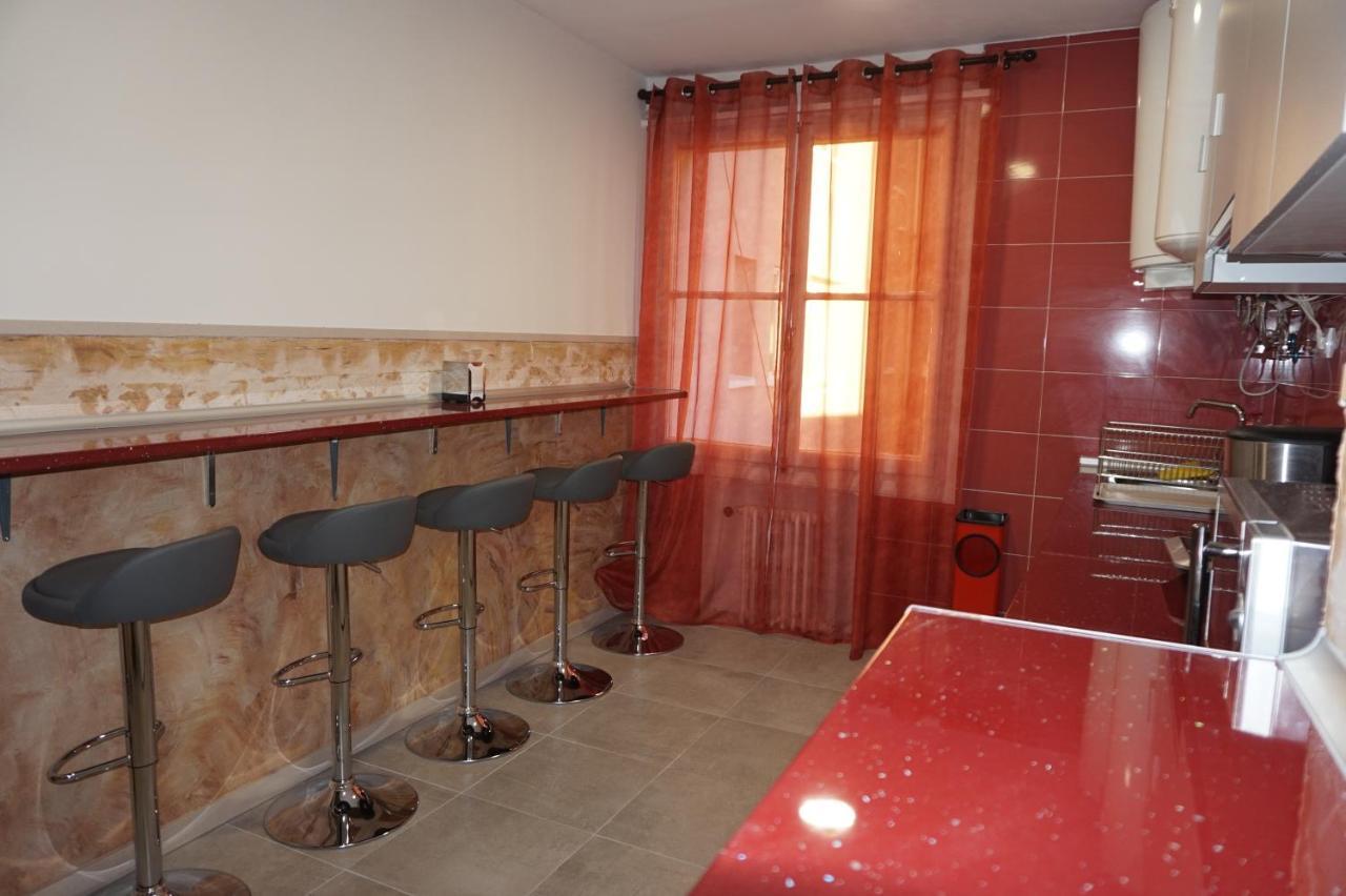 Hostel MuchoMadryt Zewnętrze zdjęcie