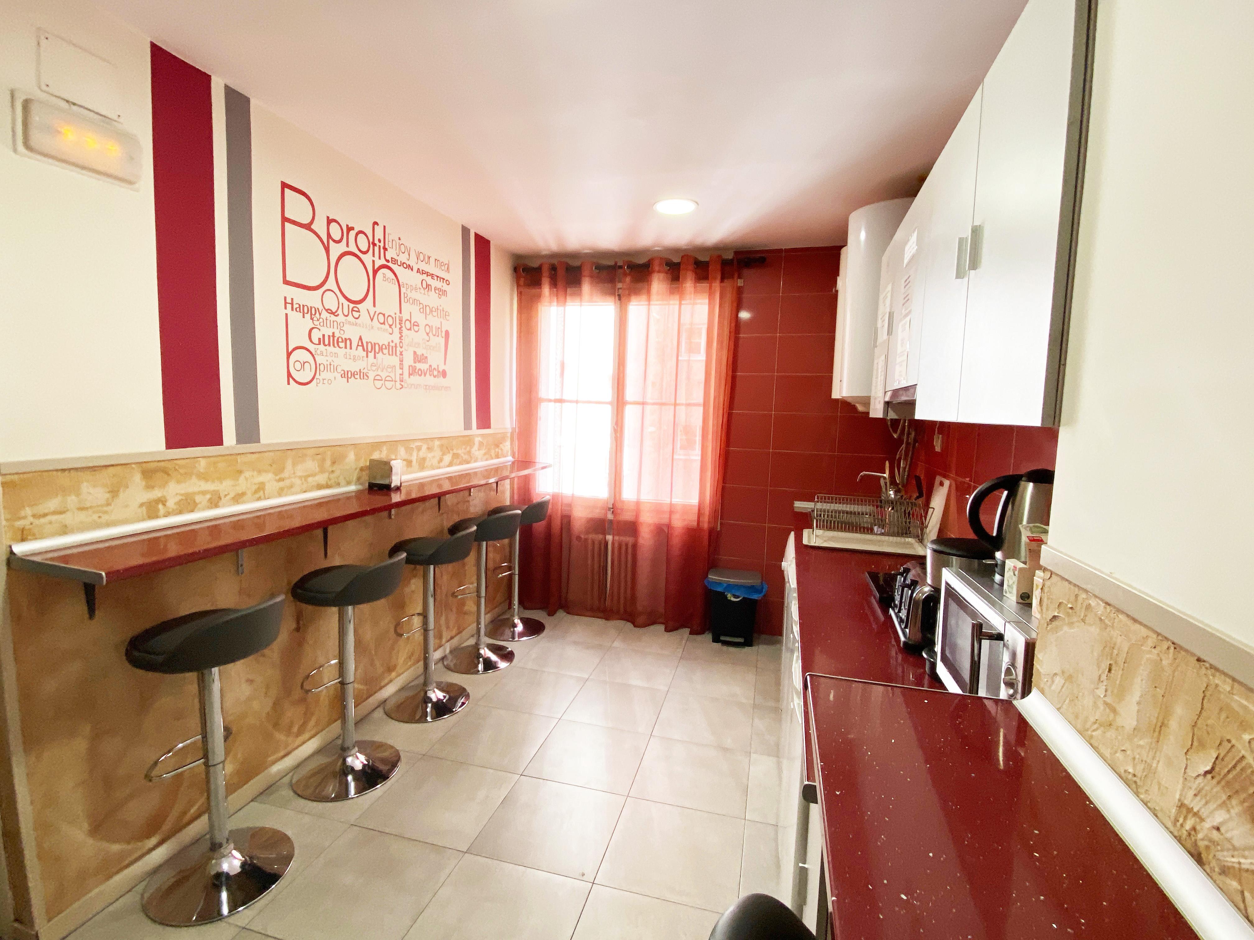 Hostel MuchoMadryt Zewnętrze zdjęcie