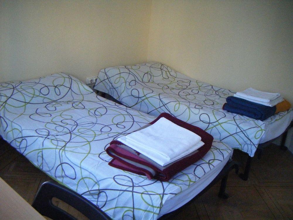 Hostel MuchoMadryt Zewnętrze zdjęcie