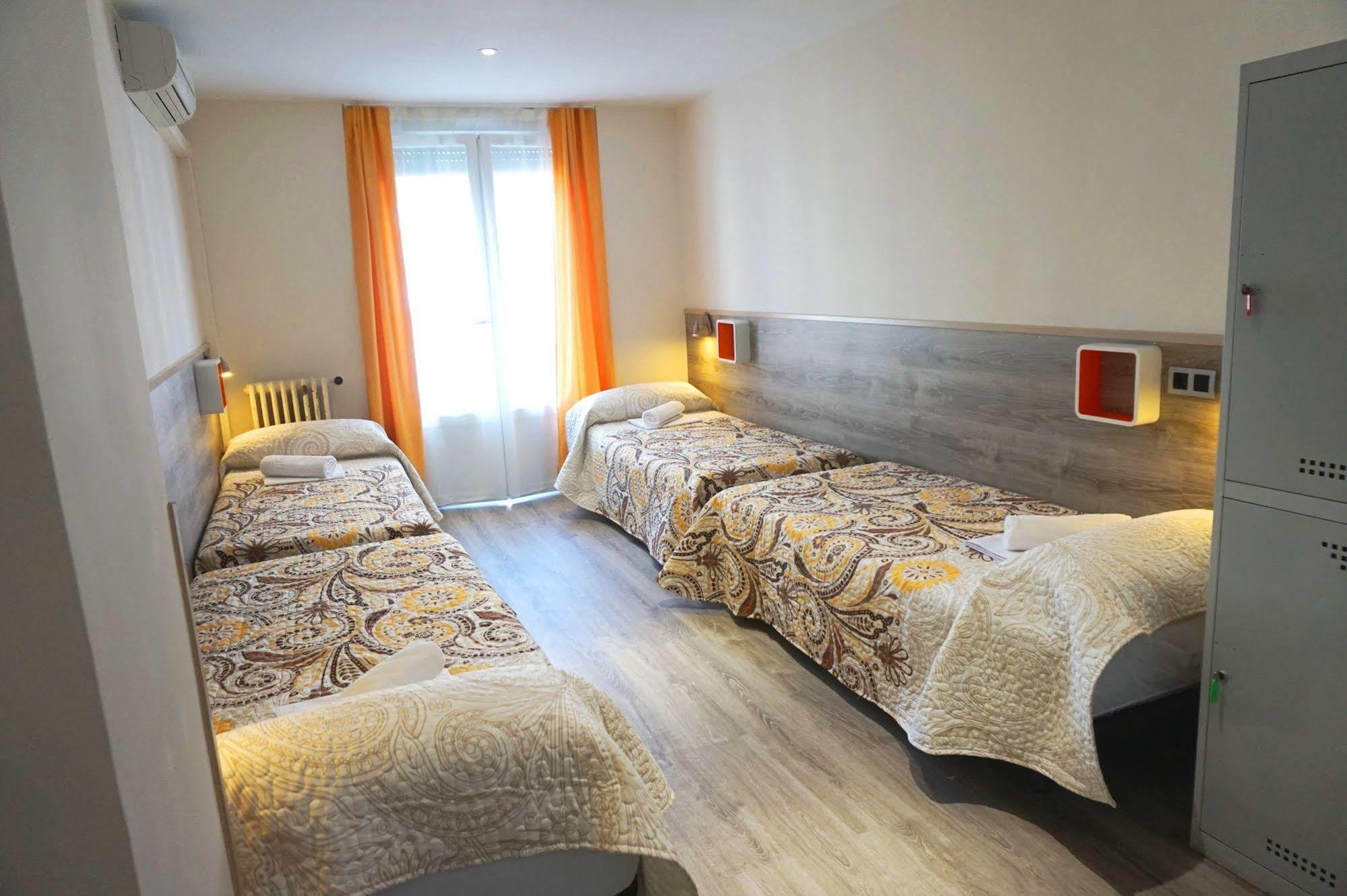 Hostel MuchoMadryt Zewnętrze zdjęcie