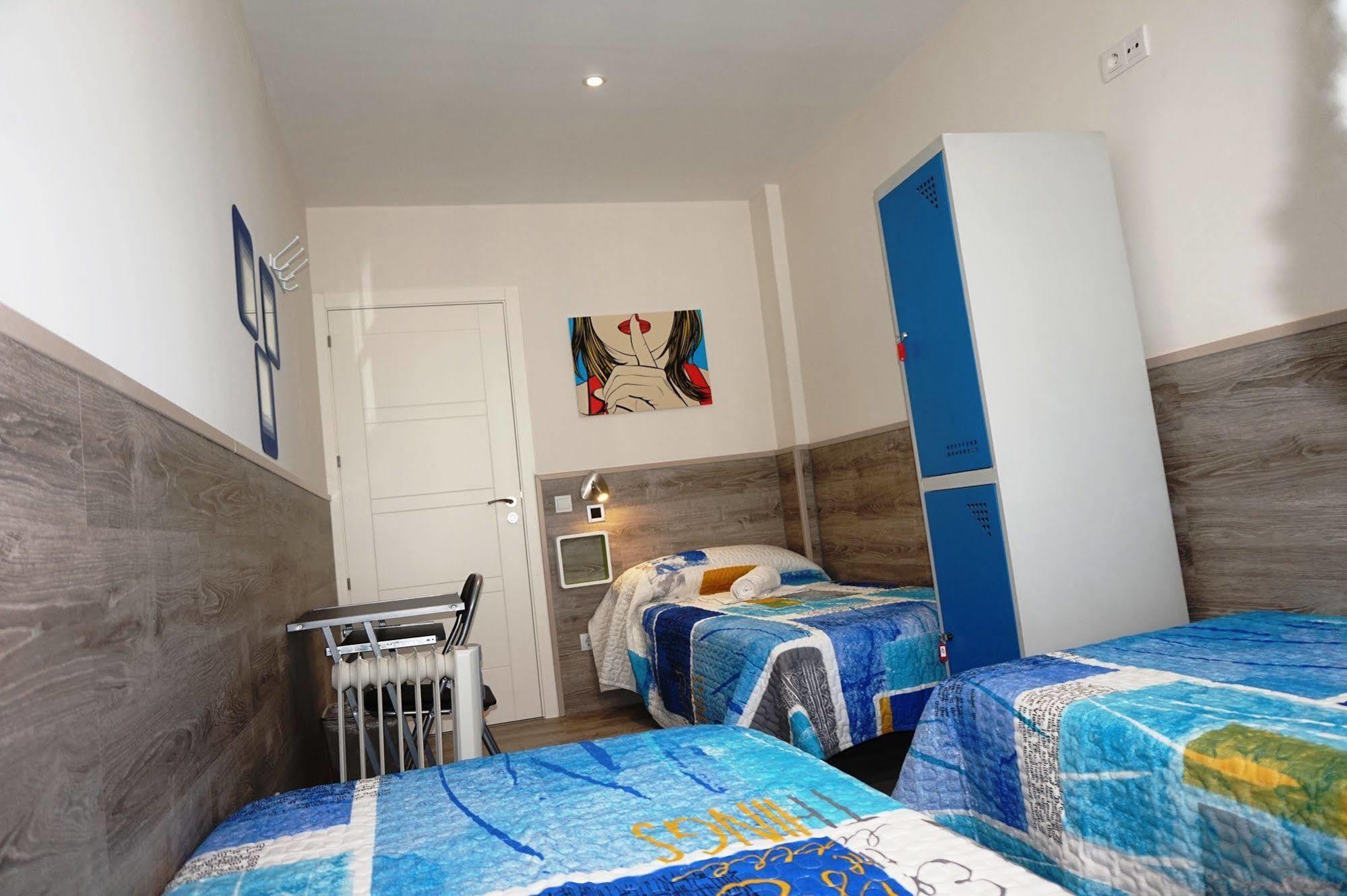 Hostel MuchoMadryt Zewnętrze zdjęcie